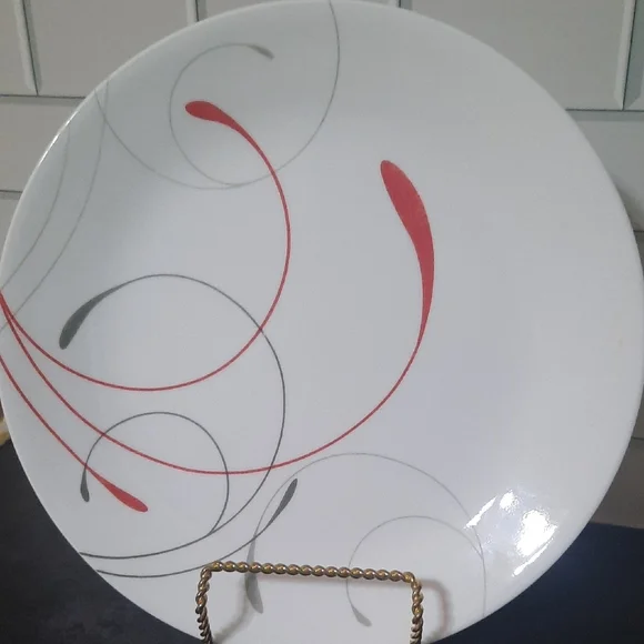 4 Pc Corelle Splendor White Plates - Picture 2 of 6